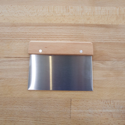 RVS deegschraper met houten handvat