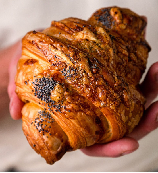 Kaascroissant (2 stuks)